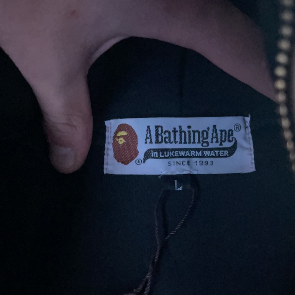 Limited addition Japanese bape hoodie - Picture 8 of 11